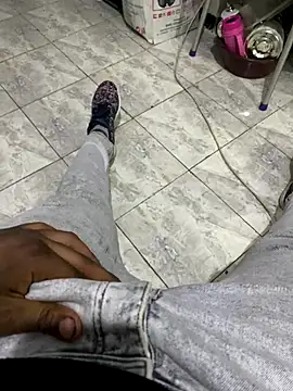 Snapshot of Lahcene chatting on 2, 12, 2025 Lahcene online show from 2, 12, 2025