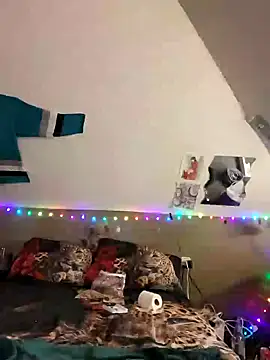 Neveah6 online show from 5, 1, 2025