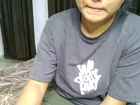 Snapshot of Hritvika chatting on 22, 7, 2026 Hritvika online show from 22, 7, 2026