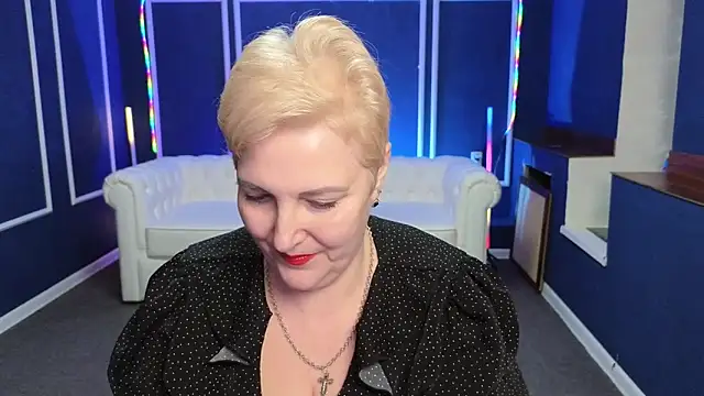 Sandra Snow online show from 29, 1, 2025