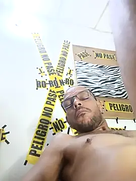 Snapshot of Charly_BC_Dirty chatting on 14, 3, 2025 Charly BC Dirty online show from 14, 3, 2025