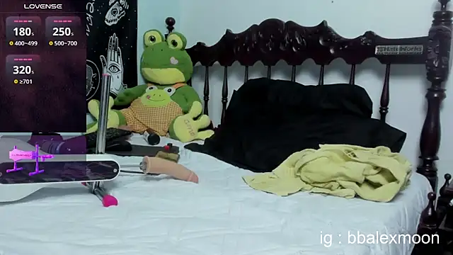 Snapshot of alexdesire chatting on 12, 2, 2025 alexdesire online show from 12, 2, 2025