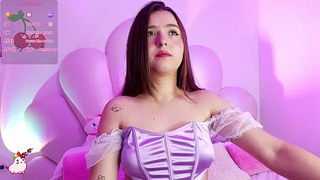 Snapshot of zoewillian chatting on 30, 10, 2025 zoewillian online show from 30, 10, 2025