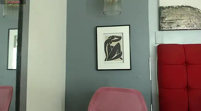  Natassia Dreams online show from 12, 12, 2024