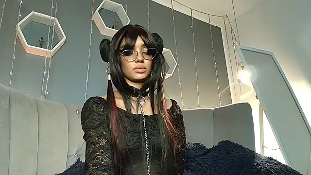 slutty venus online show from 20, 1, 2025