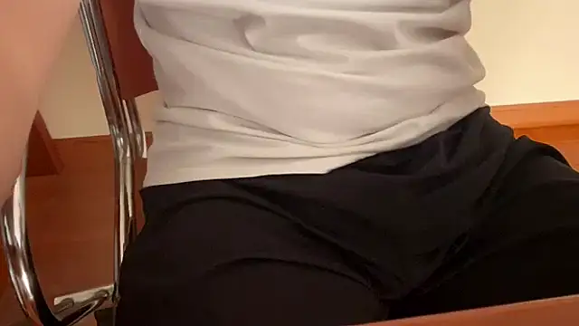 Snapshot of Axeeeeeeeeeeeel chatting on 24, 10, 2025 Axeeeeeeeeeeeel online show from 24, 10, 2025