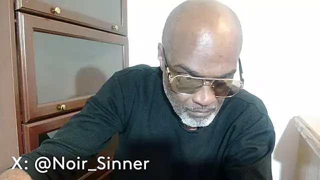 Snapshot of sinnernoir chatting on 21, 4, 2026 sinnernoir online show from 21, 4, 2026