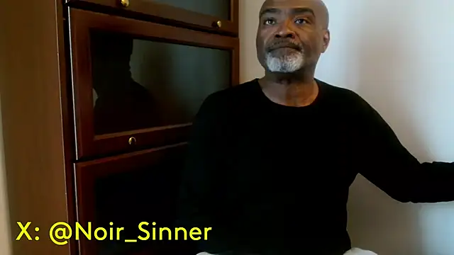 Snapshot of sinnernoir chatting on 29, 4, 2026 sinnernoir online show from 29, 4, 2026