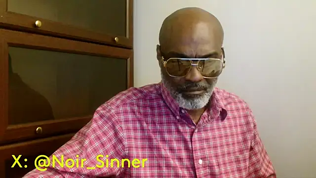 Snapshot of sinnernoir chatting on 8, 5, 2026 sinnernoir online show from 8, 5, 2026