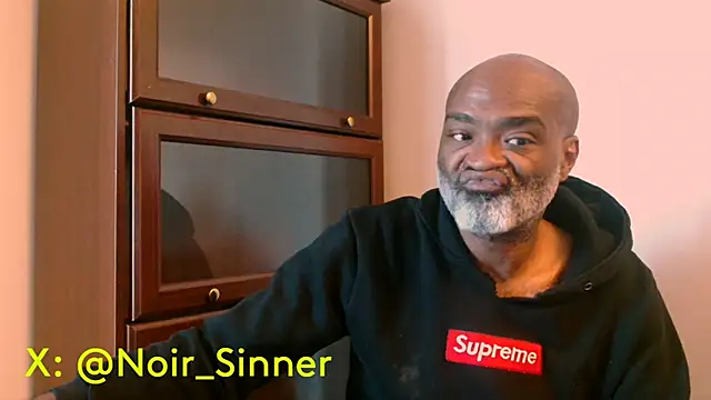 Snapshot of sinnernoir chatting on 13, 5, 2026 sinnernoir online show from 13, 5, 2026