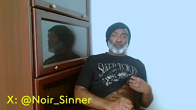 Snapshot of sinnernoir chatting on 22, 5, 2026 sinnernoir online show from 22, 5, 2026