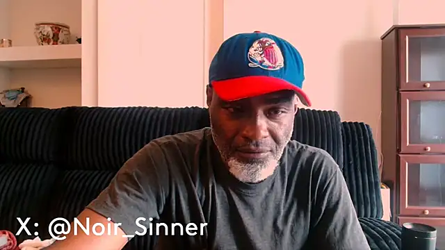 Snapshot of sinnernoir chatting on 15, 6, 2026 sinnernoir online show from 15, 6, 2026