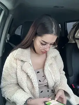 VikiDemi online show from 10, 1, 2025