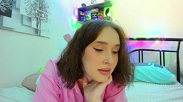 LinaTruly online show from 17, 3, 2026