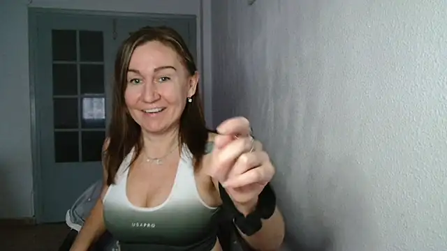 TamaraSweetxo online show from 23, 12, 2024