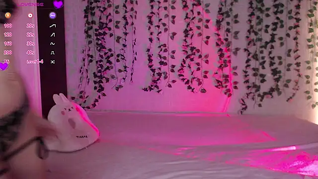 Snapshot of Lessy_Lasska chatting on 11, 10, 2025 Lessy Lasska online show from 11, 10, 2025