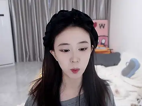 LOLO-yaya online show from 13, 12, 2024