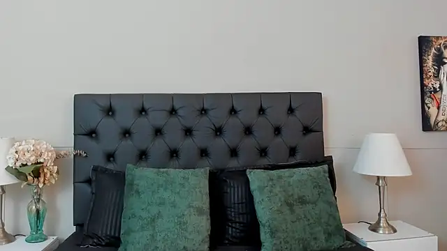 Snapshot of Robin_Rief chatting on 27, 9, 2025 Robin Rief online show from 27, 9, 2025