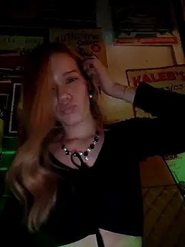 Snapshot of NicoleCut chatting on 10, 1, 2025 NicoleCut online show from 10, 1, 2025