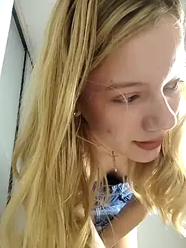 Snapshot of NicoleCut chatting on 22, 1, 2025 NicoleCut online show from 22, 1, 2025