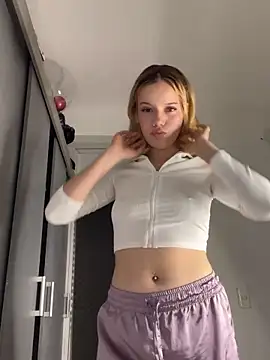 Snapshot of NicoleCut chatting on 13, 2, 2025 NicoleCut online show from 13, 2, 2025
