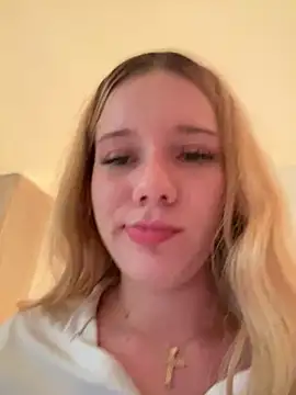 Snapshot of NicoleCut chatting on 25, 2, 2025 NicoleCut online show from 25, 2, 2025