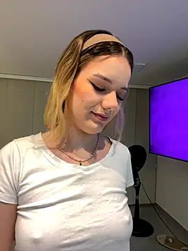 NicoleCut online show from 5, 11, 2025