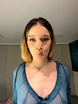 NicoleCut online show from 6, 11, 2025