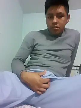 Snapshot of elias5031 chatting on 28, 12, 2024 elias5031 online show from 28, 12, 2024