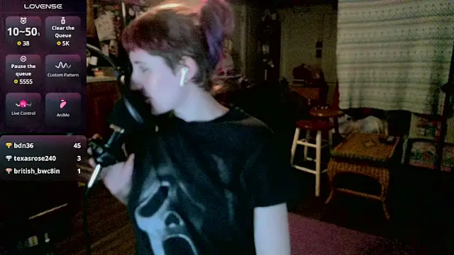 Snapshot of _hellostormy_ chatting on 3, 3, 2025 hellostormy online show from 3, 3, 2025