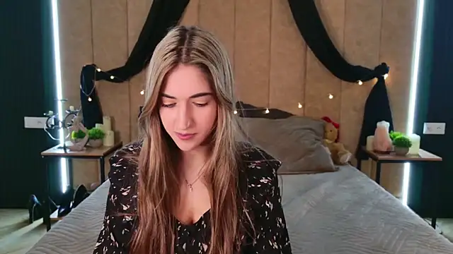 Teresa Stane online show from 13, 3, 2025