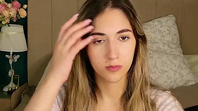 Teresa Stane online show from 17, 9, 2025