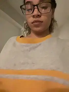 1prettygem online show from 22, 12, 2024