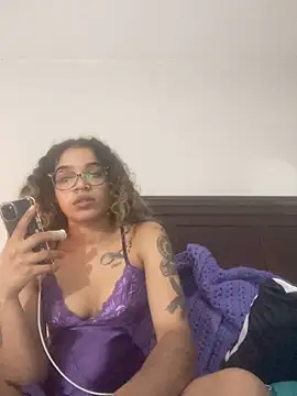 1prettygem online show from 10, 1, 2025