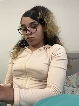 1prettygem online show from 19, 3, 2025