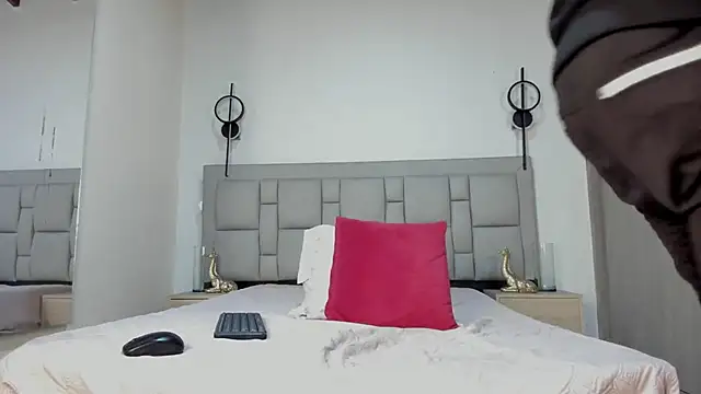 JEFFREY COTTOM online show from 4, 2, 2026