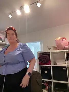 Engel mia online show from 3, 3, 2026