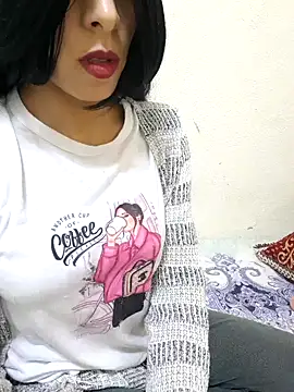 Snapshot of Linda-53 chatting on 28, 2, 2025 Linda-53 online show from 28, 2, 2025