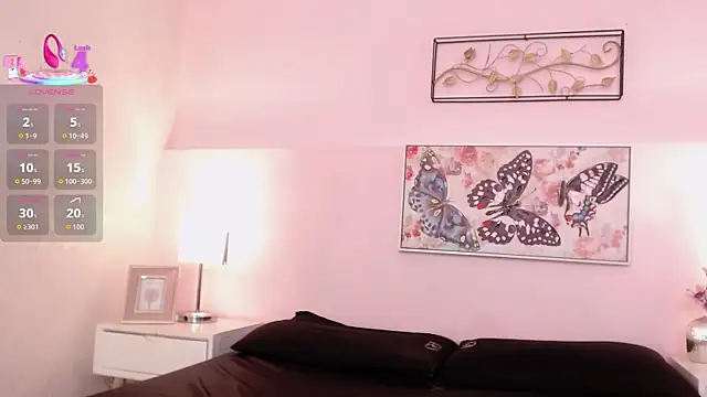 sara17  online show from 13, 12, 2025