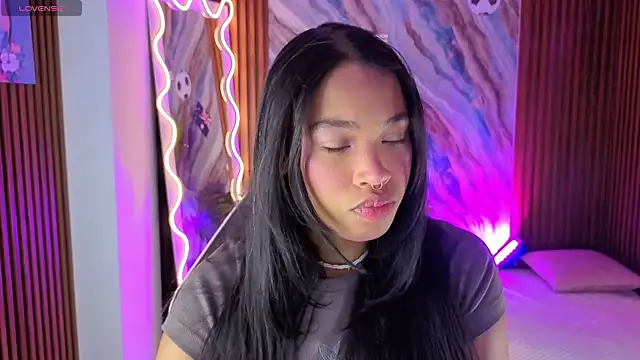 Snapshot of penelope_tay1 chatting on 18, 7, 2026 penelope tay1 online show from 18, 7, 2026