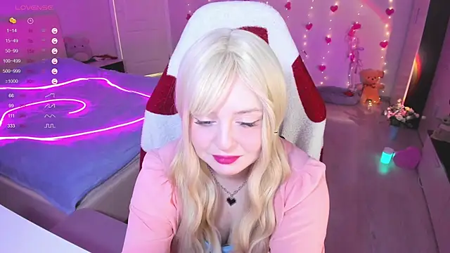 Amy honey angel online show from 13, 3, 2025