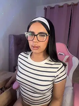 Emily-14 online show from 13, 11, 2025