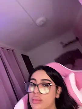 Emily-14 online show from 19, 6, 2026