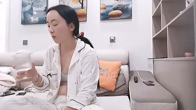 sasa-loves online show from 20, 10, 2025