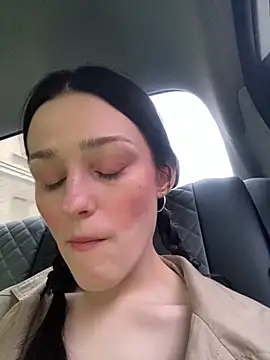 Mia Mia M online show from 14, 4, 2026