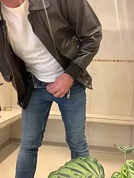 Snapshot of Sash_Ge chatting on 27, 1, 2025 Sash Ge online show from 27, 1, 2025