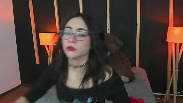 vampy dolll online show from 3, 1, 2025