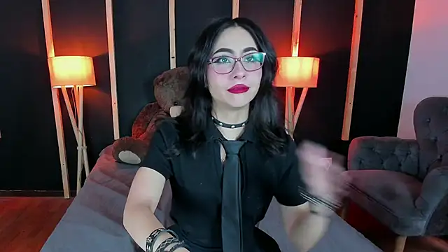 vampy dolll online show from 17, 1, 2025