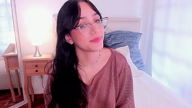 Snapshot of jaade_evergreen chatting on 27, 12, 2024 jaade evergreen online show from 27, 12, 2024