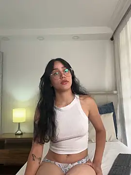 Snapshot of jaade_evergreen chatting on 13, 9, 2025 jaade evergreen online show from 13, 9, 2025